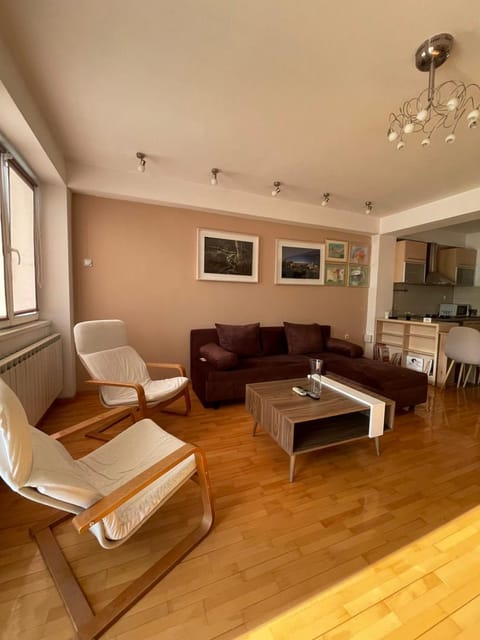 Living room, Seating area, Evening entertainment