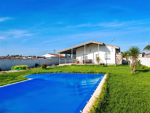 Property building, Day, Natural landscape, Garden, Garden view, Pool view, Swimming pool, Swimming pool