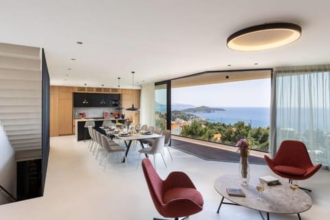Modern Villa in Dubrovnik with Infinity Rooftop Pool Villa in Dubrovnik