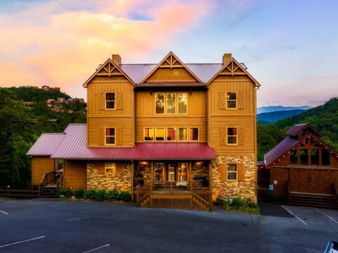 Rocky Top Lodge, Free Tickets, NO catch! House in Pigeon Forge