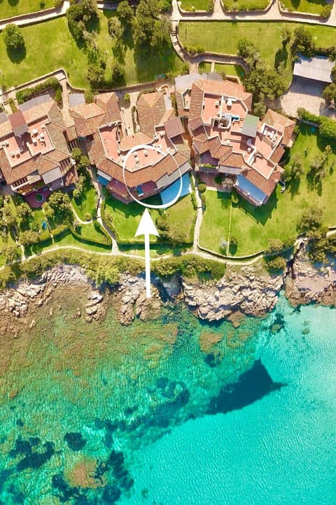 Property building, Bird's eye view, View (from property/room), Sea view