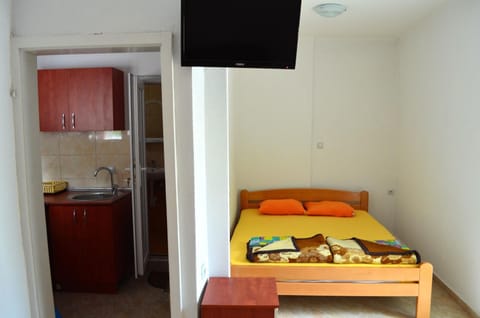 TV and multimedia, Living room, Bedroom