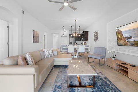 Paradise Home 20 Mins to Disney with Pool and Waterpark on Property House in Colorado