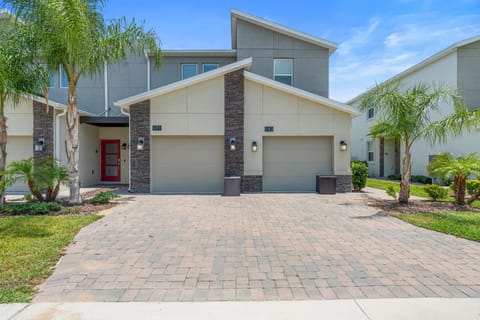 Paradise Home 20 Mins to Disney with Pool and Waterpark on Property House in Colorado