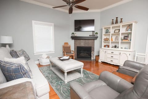 Mockingbird Dreams - Beach House House in Gulfport