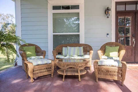 Mockingbird Dreams - Beach House House in Gulfport