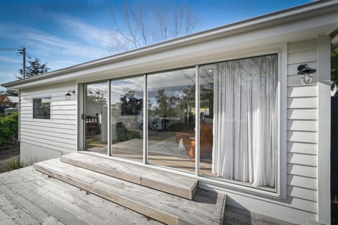 Little Darlin' The Shack House in Taranna