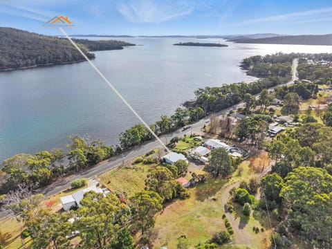 Little Darlin' The Shack House in Taranna