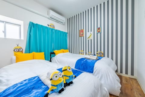 Bed, Photo of the whole room, Bedroom, air conditioner