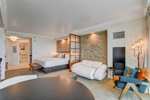 Bed, Living room, Seating area