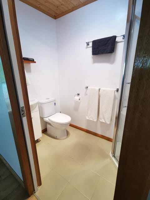 Rostrevor Pickers Cottage Farm Stay in Triabunna