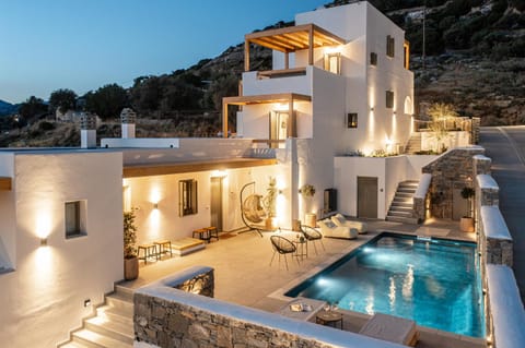 Property building, Night, Natural landscape, Pool view, Swimming pool, sunbed
