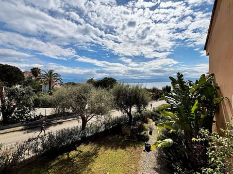 Casamea - Studio vue mer, 2 min plage, Clim Apartment in Ajaccio