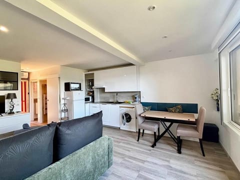 Casamea - Studio vue mer, 2 min plage, Clim Apartment in Ajaccio