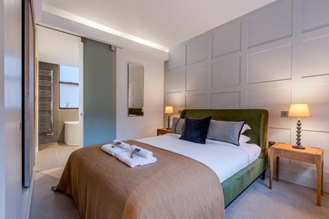 Bed, Photo of the whole room, Bedroom, towels, wardrobe