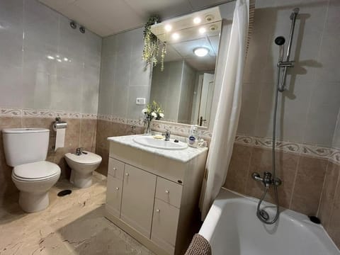 Frontline Golf Apartment Apartment in San Pedro de Alcántara