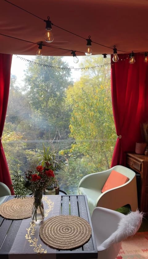 Day, View (from property/room), Balcony/Terrace, Living room, Seating area, Dining area