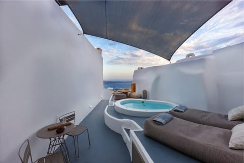 Natural landscape, Hot Tub, Hot Tub, Balcony/Terrace, sunbed