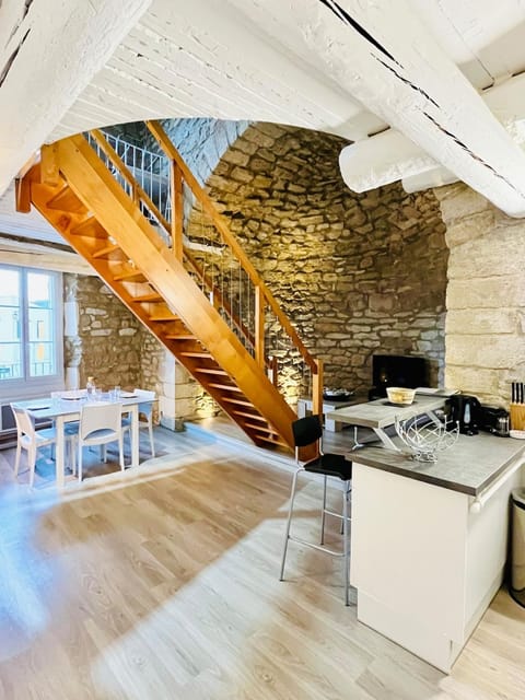 Charme unique sous les remparts Apartment in Provence-Alpes-Côte d'Azur