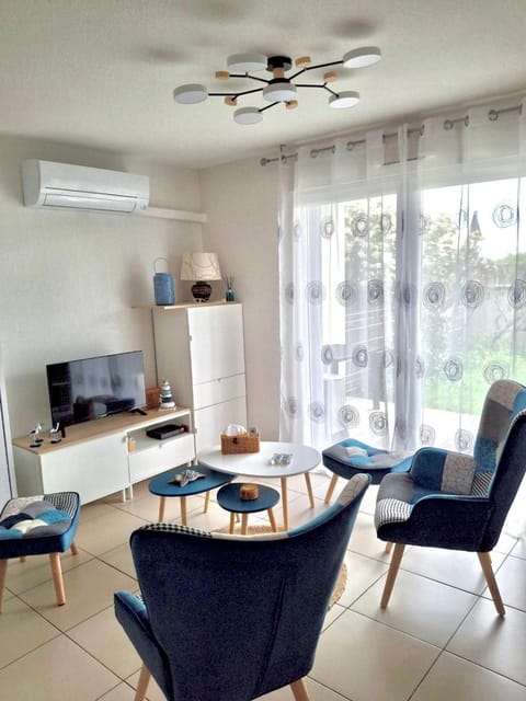TV and multimedia, Living room, air conditioner
