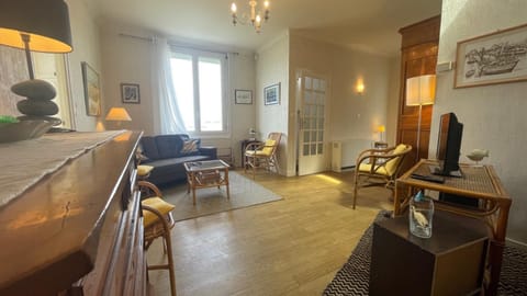 Ker Terny - vue mer - port à pieds House in Finistere