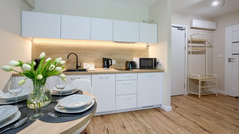 Coffee/tea facilities, Kitchen or kitchenette, Dining area, pet friendly