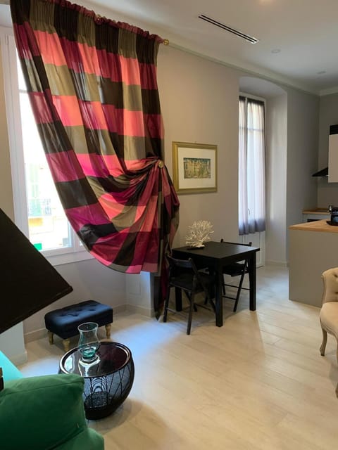 Emily's Luxury Apartments Apartment in Sanremo