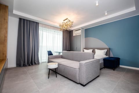Bed, Living room, Photo of the whole room, Seating area, Bedroom