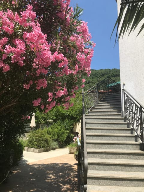 Facade/entrance, Other, Garden view, Area and facilities