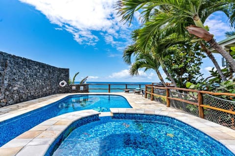 Big Island Private Home Alii Drive 6596 by Coldwell Banker Island Vacations House in South Kona