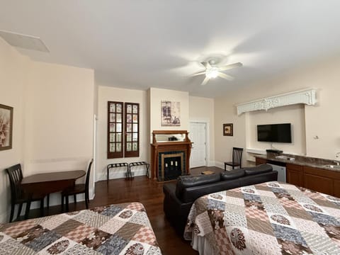 Lake Huron Lodge Nature lodge in Lexington