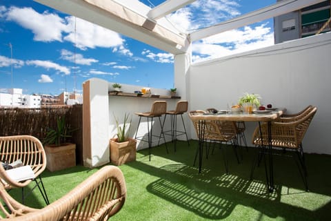 Day, View (from property/room), Balcony/Terrace, Dining area