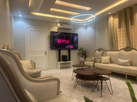 TV and multimedia, Seating area