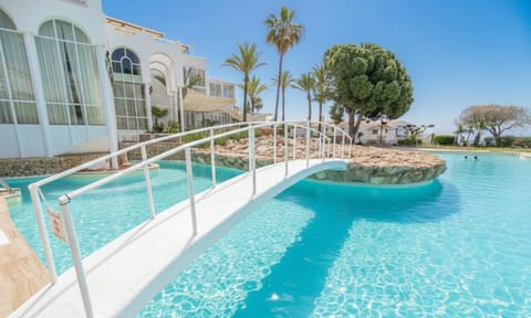 Garden, Swimming pool