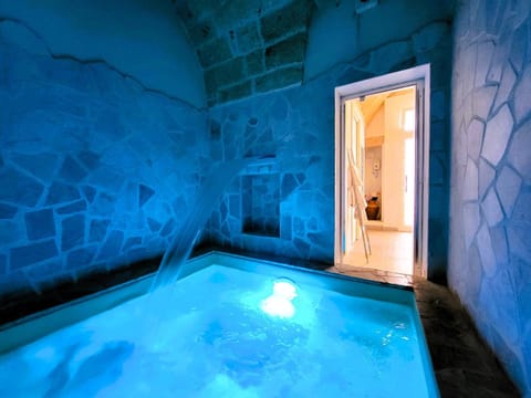 Hot Tub, Pool view, Swimming pool