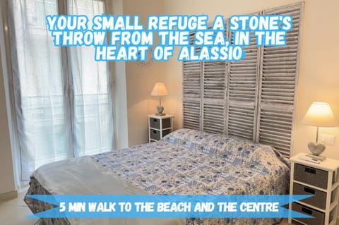 Bed, Photo of the whole room, Bedroom, Text overlay