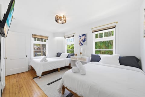 Private Pool Oasis Near DT & Palm Beach w3BR 2BA House in West Palm Beach