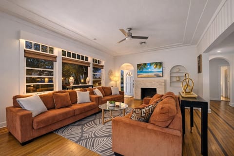 Private Pool Oasis Near DT & Palm Beach w3BR 2BA House in West Palm Beach