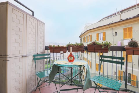 Balcony/Terrace, Dining area