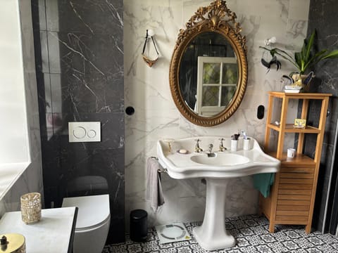 Le vieux clos du rucher kêr-melen Bed and Breakfast in Paimpol