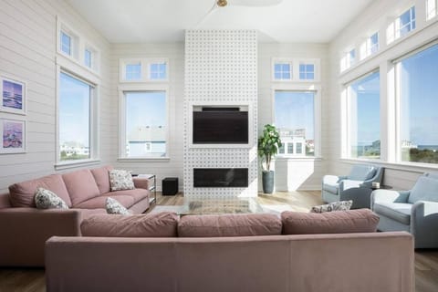 Luxury Oceanview Heated Pool Theater Pool Table House in Corolla