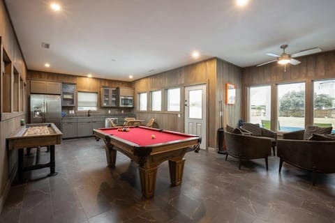 Luxury Oceanview Heated Pool Theater Pool Table House in Corolla