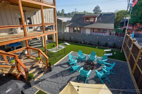 Charming Downtown Bryson City SkyLoft Studio 4 - Perfect for Couples Apartment in Bryson City