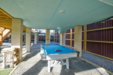 Charming Downtown Bryson City SkyLoft Studio 4 - Perfect for Couples Apartment in Bryson City