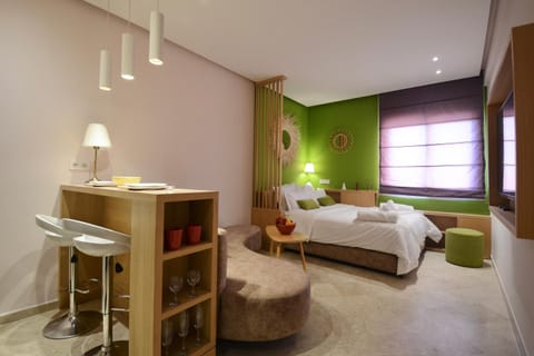 Bed, Living room, Photo of the whole room, Seating area, Bedroom