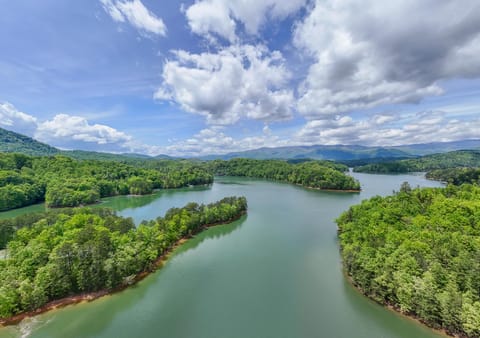Experience Serene Lake Views at The Cove House in Fontana Lake