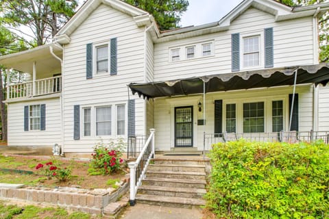 Spacious Home Half-Mi to Oaklawn WFH Friendly! House in Hot Springs