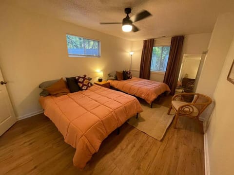 Martin Mill, Santa Fe Inspired Bungalow, 5 minutes to downtown House in Knoxville