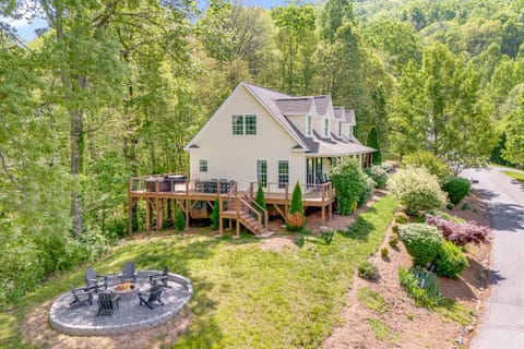 Lauren Peak by Carolina Mornings House in Upper Hominy