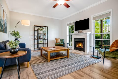 Lauren Peak by Carolina Mornings House in Upper Hominy